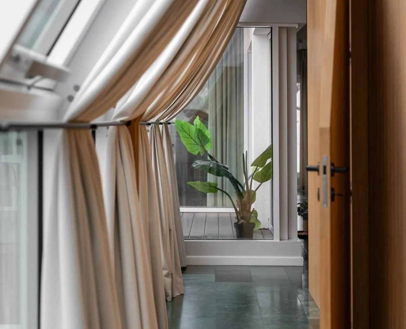 Nowy Sopot Luxury Villa With Private Jacuzzi & Sky Terrace Апартаменты